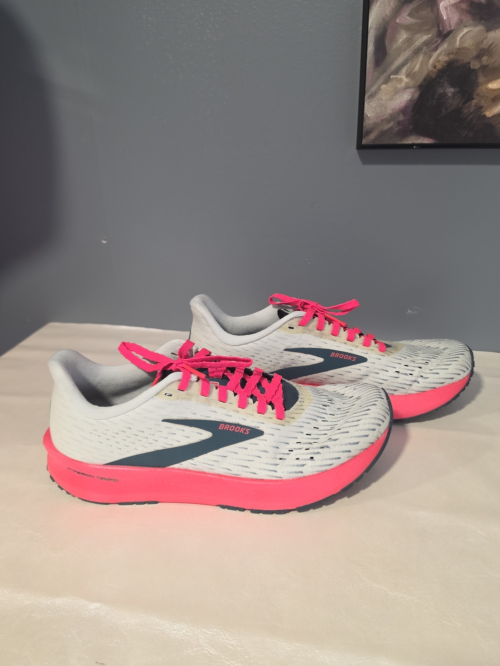 Brooks Women’s Hyperion Tempo Running Shoes - White with Pink Accent Size 9